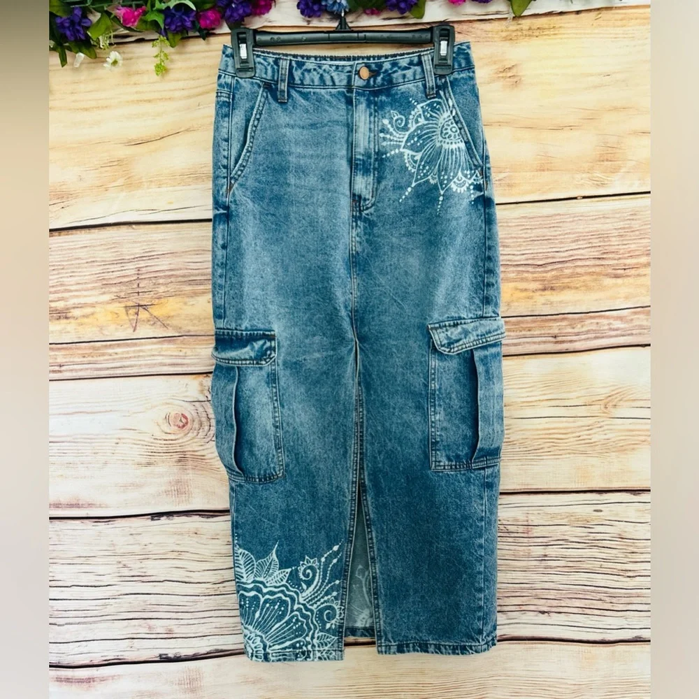 Love Fire Upcycled Bleach Hand Painted Floral Boho Cargo Denim Maxi Skirt Size 5